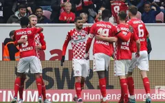 Bundesliga: Bayern Munich và Dortmund cùng nhận thất bại