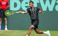 Auger Aliassime vào vòng 2 giải quần vợt Halle mở rộng