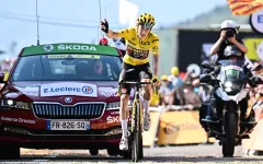 Jonas Vingegaard về nhất chặng 18 Tour de France