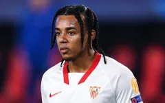 Barcelona đã bán áo đấu của Kounde trước khi xác nhận hậu vệ người Pháp cập bến Camp Nou
