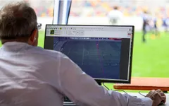 UEFA sẽ sử dụng công nghệ mới bắt việt vị mới
