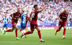 Sevilla giành chiến thắng đầu tiên trong mùa giải
