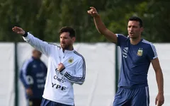 ĐT Argentina sau chuỗi 35 trận bất bại liên tiếp: Gia hạn hợp đồng với HLV Scaloni