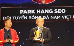 HLV Park Hang Seo chia sẻ quyết tâm thắng chung kết AFF Cup khi nhận Cúp Chiến thắng