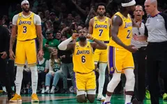 Los Angeles Lakers thất bại cay đắng trước Boston Celtics
