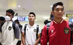 Chuyên cơ riêng hạ cánh muộn, ĐT Indonesia mất buổi tập
