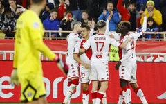 Vắng Messi, Mbappe, PSG thất bại trước Monaco