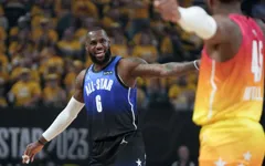 Lebron James lần đầu tiên để thua ở trận NBA All-Star