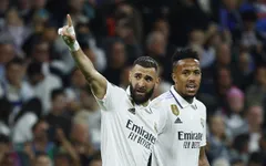 Real Madrid và Napoli tiến vào tứ kết UEFA Champions League