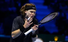 Andrey Rublev nhận thất bại thứ 2 liên tiếp tại ATP Finals