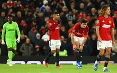 Thua đậm Newcastle, Man Utd thành cựu vương Cúp Liên đoàn Anh