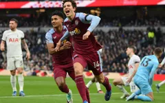 Tottenham thua ngược cay đắng trước Aston Villa trên sân nhà