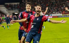 Cagliari ngược dòng thắng kịch tính trước Sassuolo