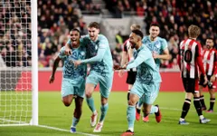 Wolverhampton giành chiến thắng tưng bừng trên sân Brentford