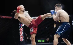Trần Quang Lộc hạ knock-out Lý Tiểu Long tại Lion Championship 2023