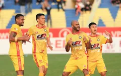 Ngược dòng thắng Hà Tĩnh, Đông Á Thanh Hóa tạm dẫn đầu V.League 2023