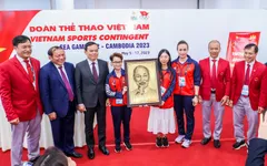 Phó thủ tướng Trần Lưu Quang thăm đoàn thể thao Việt Nam tại Làng VĐV SEA Games 32