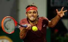 Taylor Fritz dừng bước tại tứ kết giải Stuttgart mở rộng