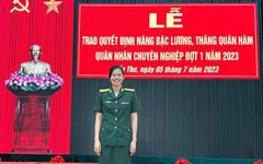 Ánh Viên khiến dân mạng trầm trồ với quân hàm Trung tá