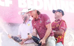 Vô địch LIV Golf Bedminster, Cameron Smith cân bằng thành tích với Taylor Gooch