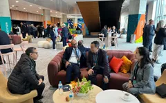 FIFA sẽ ưu tiên hỗ trợ thêm hai xe VAR cho bóng đá Việt Nam