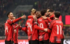 AC Milan đặt một chân vào vòng 1/8 Europa League, Lukaku cứu nguy AS Roma