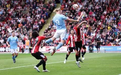 Erling Haaland và điểm yếu trong các pha dứt điểm đánh đầu