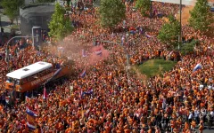 Xô xát giữa cổ động viên Anh và Hà Lan tại Dortmund