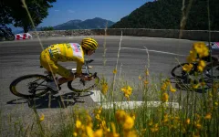 Tadej Pogacar có chiến thắng chặng thứ 5 tại Tour de France