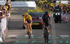 Kasia Niewiadoma giành chức vô địch Tour de France nữ đầy kịch tính