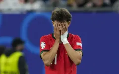 Diego Simeone lên tiếng về tin đồn người cũ của Chelsea