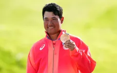 Hideki Matsuyama bị trộm ở sân bay London, phải đấu giải FedEx St. Jude mà không có caddie “ruột”