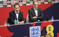 Tuchel chưa nhậm chức đã gặp rắc rối: Grealish và 8 sao tuyển Anh nổi giận!