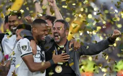 Botafogo lần đầu tiên lên ngôi vô địch Copa Libertadores