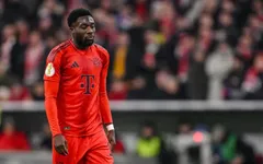 Alphonso Davies sắp rời Bayern? Man United vào cuộc với kế hoạch gây sốc!
