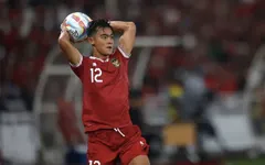 ĐT Indonesia và bài tấn công nguy hiểm từ những quả ném biên!