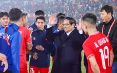 Thủ tướng chung vui, chúc mừng chiến thắng của đội tuyển Việt Nam