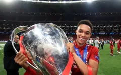 Trent Alexander-Arnold "đạp đổ luật bóng đá cổ xưa": Gia nhập Real Madrid khiến CĐV Liverpool dậy sóng!