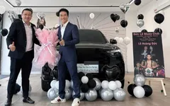 "Tượng đài võ thuật" tậu xe sang kỷ niệm 20 năm thi đấu, vẫn khát khao chinh phục thử thách mới