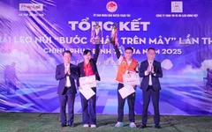 "Bước chân trên mây" lần thứ II - Chinh phục đỉnh Tà Xùa thành công rực rỡ