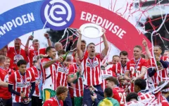 PSV đăng quang ngôi vô địch giải VĐQG Hà Lan