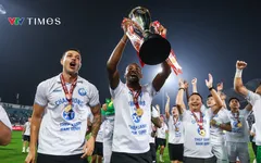 Nam Định nâng cúp vô địch V.League 2024/25 với hàng loạt thông số thống kê ấn tượng