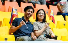 CĐV Phillipines thấy "như ở nhà" tại Phú Thọ, nồng nhiệt cổ vũ bóng chuyền Việt Nam