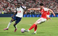 Arsenal để thua trong trận giao hữu với Tottenham