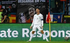 Ronaldo vượt Messi, áp sát kỷ lục ghi bàn mọi thời đại tại vòng loại World Cup