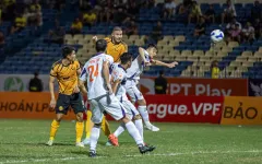 Đông Á Thanh Hóa và Becamex TP. Hồ Chí Minh bất phân thắng bại