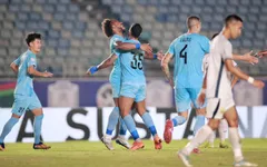 Nguyễn Xuân Son tỏa sáng rực rỡ, Thép xanh Nam Định thắng đậm 3-0 tại Myanmar