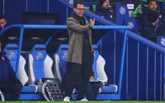 Chelsea bổ nhiệm HLV Liam Rosenior, ký hợp đồng tới năm 2032