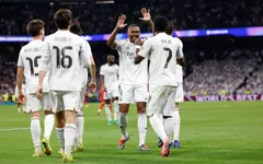 Vinicius tỏa sáng, Real Madrid đánh bại Benfica để vào vòng 1/8 Champions League