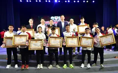 Trao tặng Huân chương Lao động của Chủ tịch nước cho các HLV, VĐV Kickboxing và Kun Khmer quốc gia